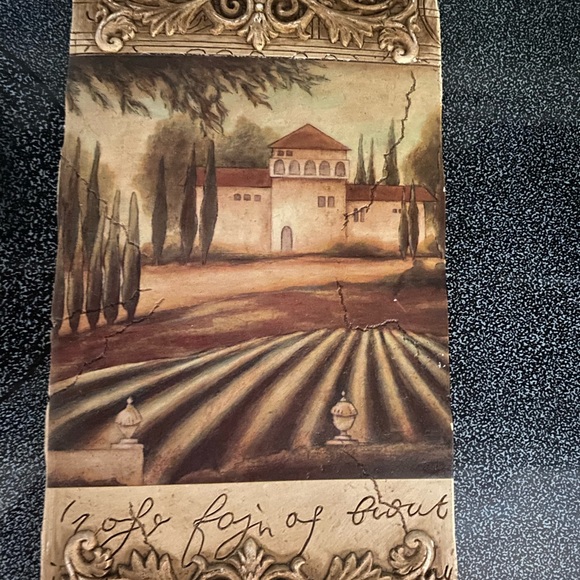 Decoration - Picture 3 of 5